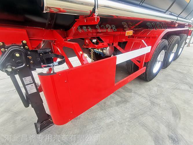 许昌市河北昌骅液态沥青重油保温加盖罐式运输半挂车出口工厂定制